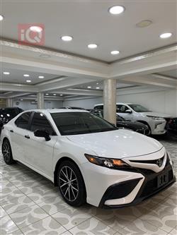 تۆیۆتا کامری